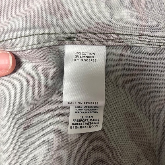 L.L. Bean Women's Signature Cropped Utility Hoodie Size XS Camo NWT - Picture 9 of 10